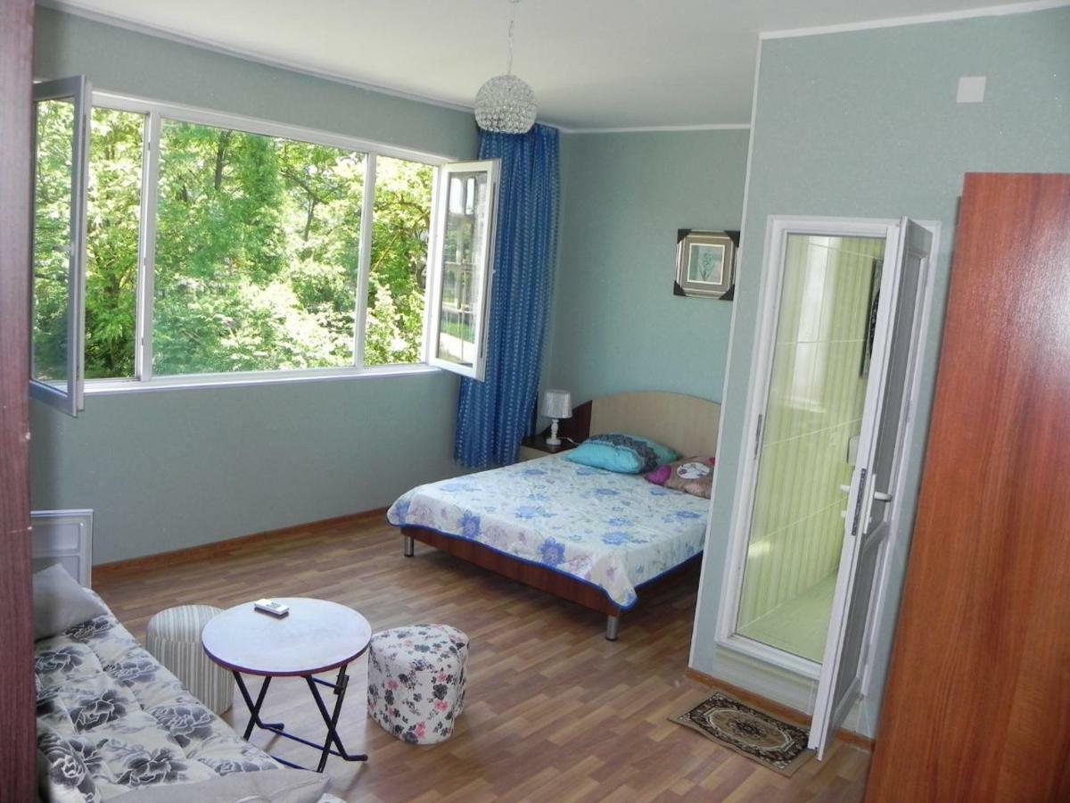 Lily Pearls Inn Kobuleti Dış mekan fotoğraf